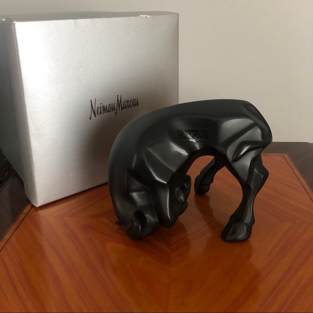 Lalique Auroch Taureau Bull in Black Crystal, mint